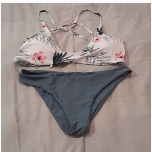Other - Bikini Set white floral gray size L
